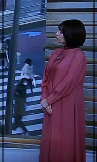 3月22日放送のニュースウォッチ9でお腹が隠せないくらいにふくらんで来た和久田麻由子アナ