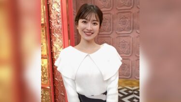 山本里菜アナのカップ画像まとめ！ニット衣装や私服もかわいい！