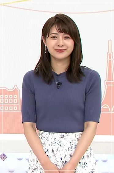 林美沙希アナのニット衣装