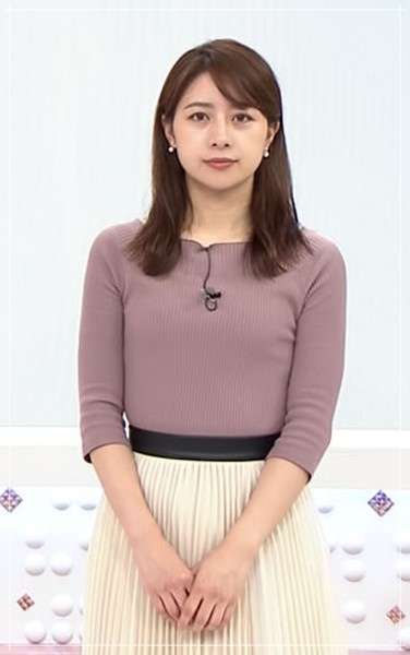 林美沙希アナのニット衣装