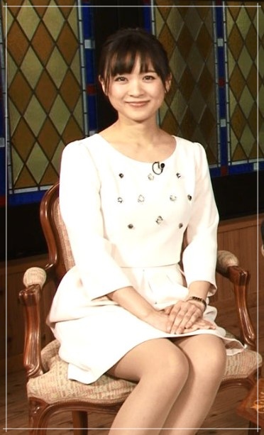 テレビ東京の女子アナウンサー、繁田美貴アナの美足画像