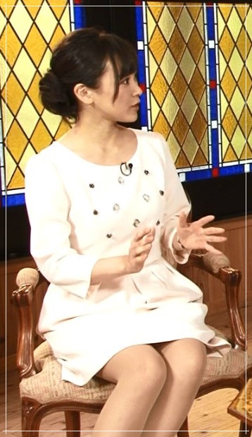 テレビ東京の女子アナウンサー、繁田美貴アナの美足画像