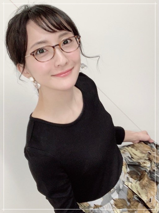 松澤千晶アナのかわいいメガネ画像