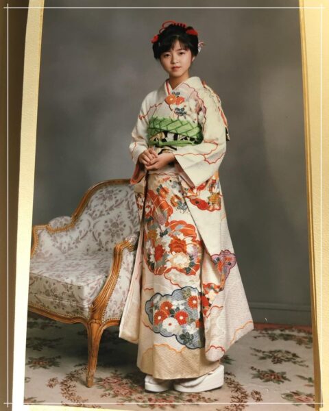 フリーアナウンサー久保純子アナ、成人式の写真