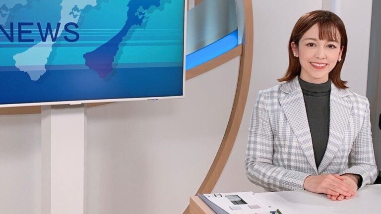 テレビ金沢の番組に出演するフリーアナウンサーの吉道さゆりアナ