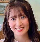 TBSスパークル所属のフリーアナウンサーで、現在「TBS NEWS」のキャスターを担当する具嶋柚月アナ