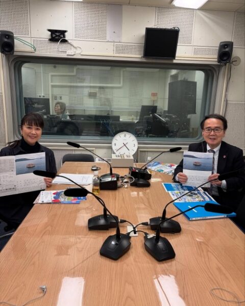 鴨居まりこ_知事室