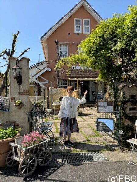 阿部真由美アナの大学時代ご友人のカフェ画像