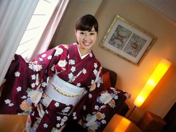 飯倉寛子アナの女子大生アシスタント画像