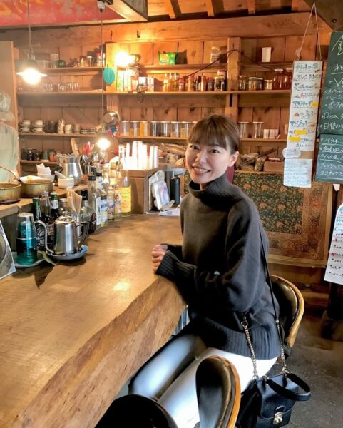 井手上恵アナのプロフィール画像