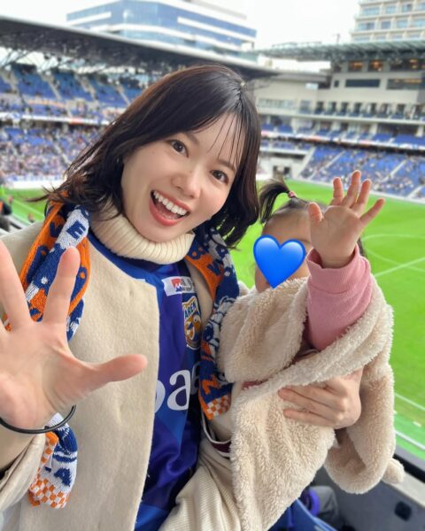 寺田美穂アナの娘さんとのツーショット画像